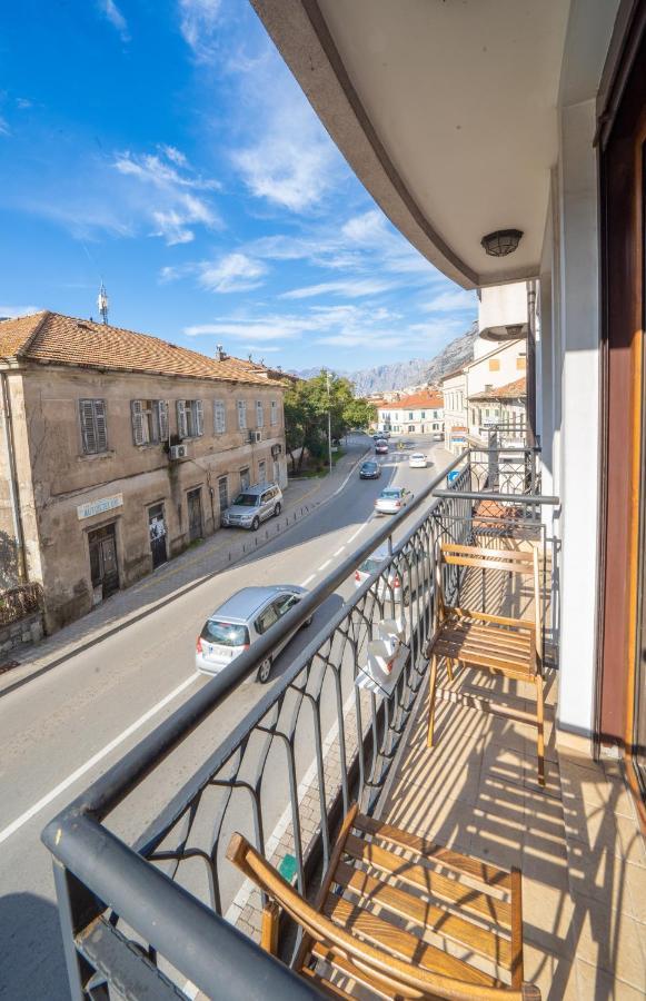 Apartman J&I Kotor Buitenkant foto